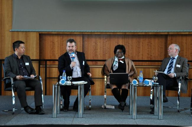 GDI DIE Green and Social